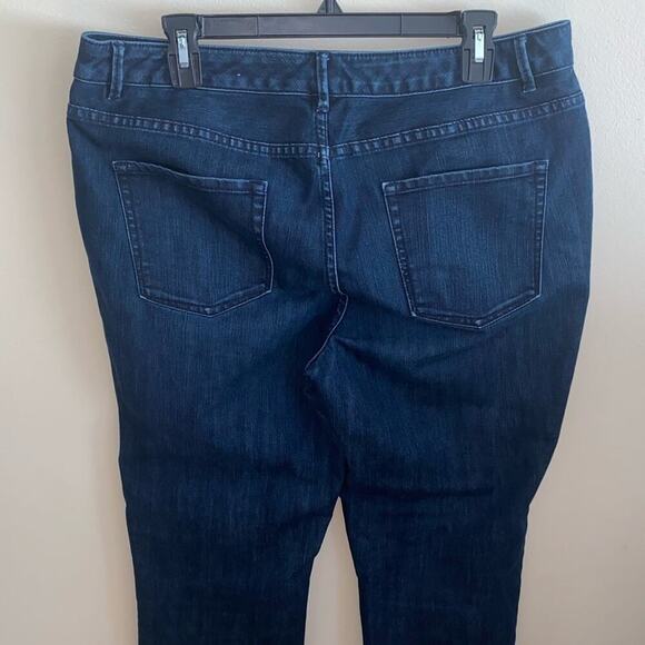 COLDWATER CREEK WOMENS “NATURAL FIT” SLIM LEG JEAN SIZE 14 MINT - Picture 2 of 3